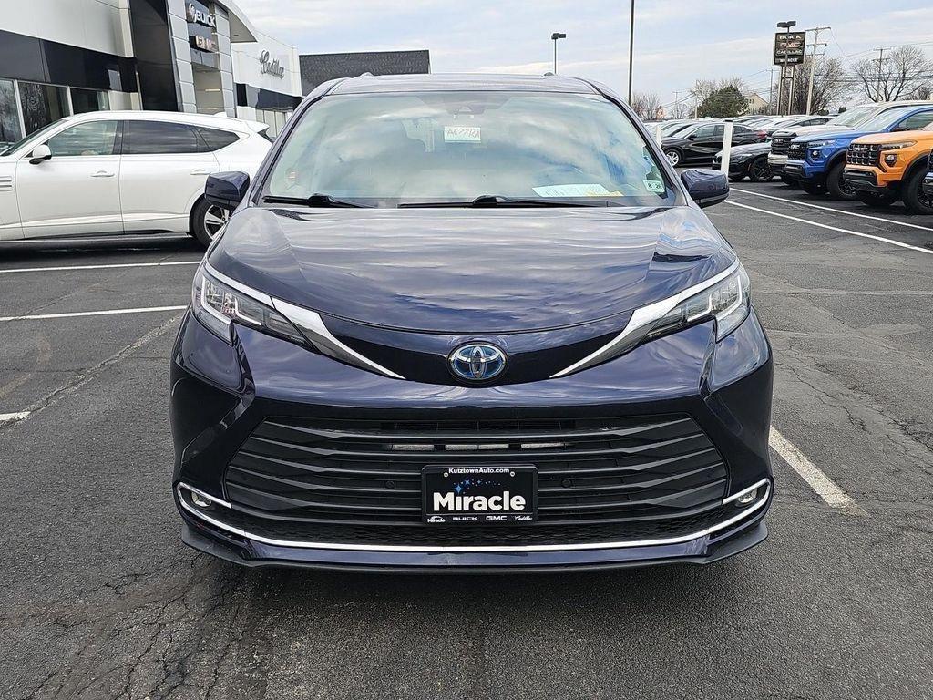 used 2021 Toyota Sienna car, priced at $27,500