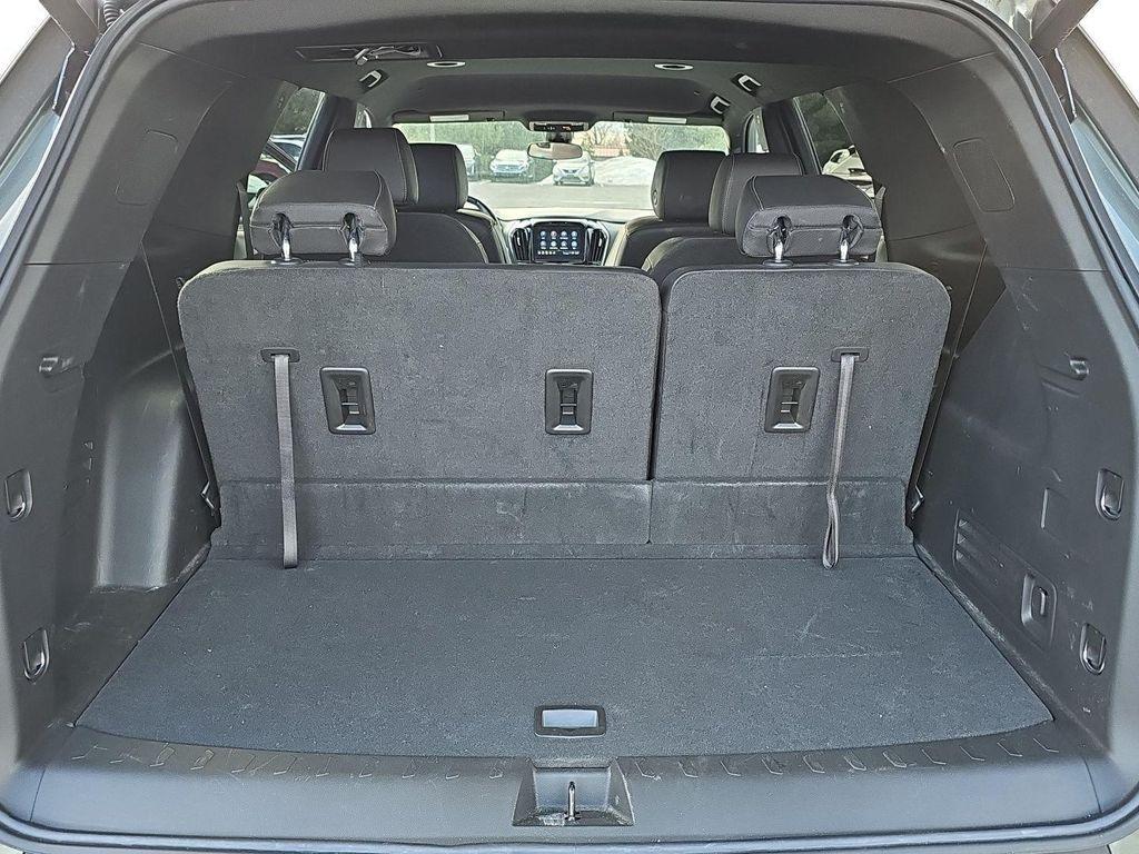 used 2023 Chevrolet Traverse car, priced at $29,590