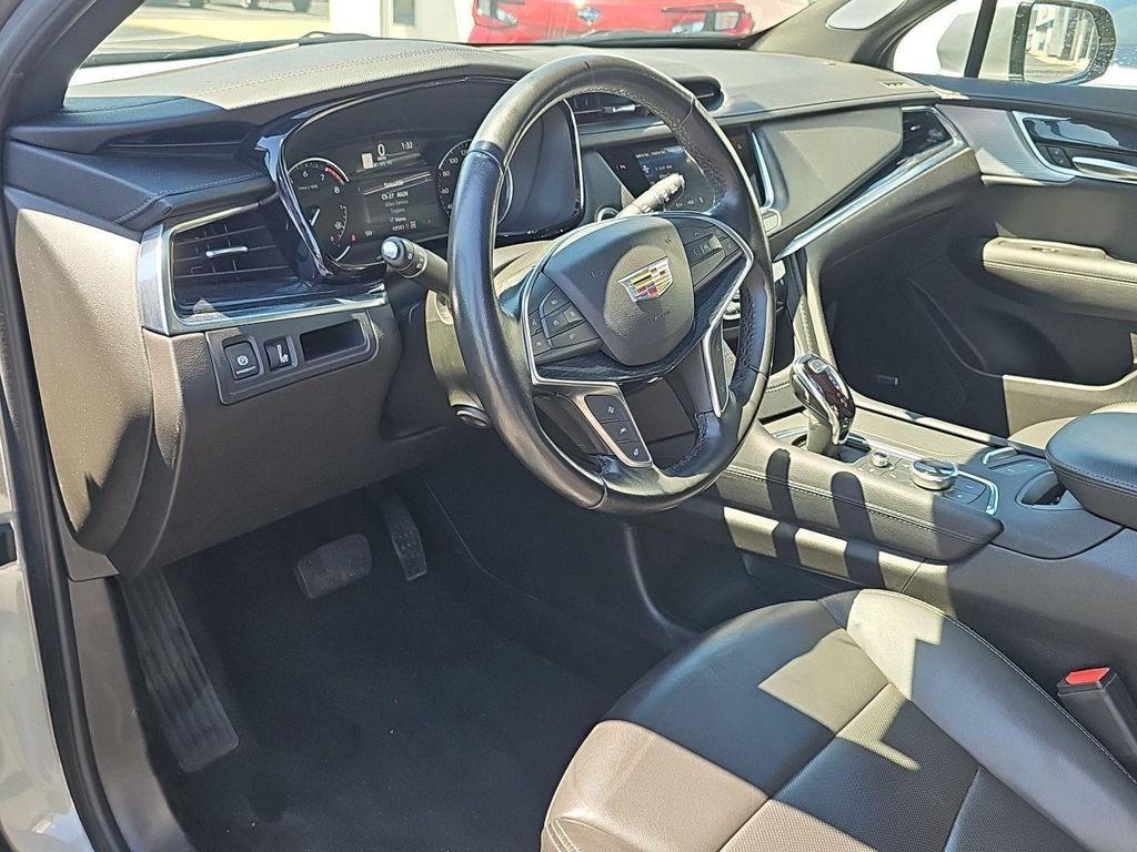 used 2024 Cadillac XT5 car, priced at $35,570