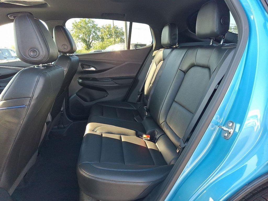 new 2025 Buick Envista car, priced at $27,322