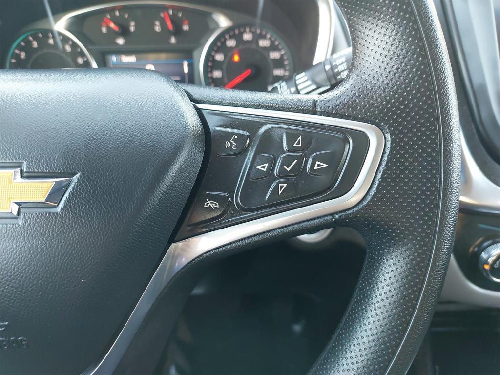 used 2023 Chevrolet Equinox car, priced at $18,894