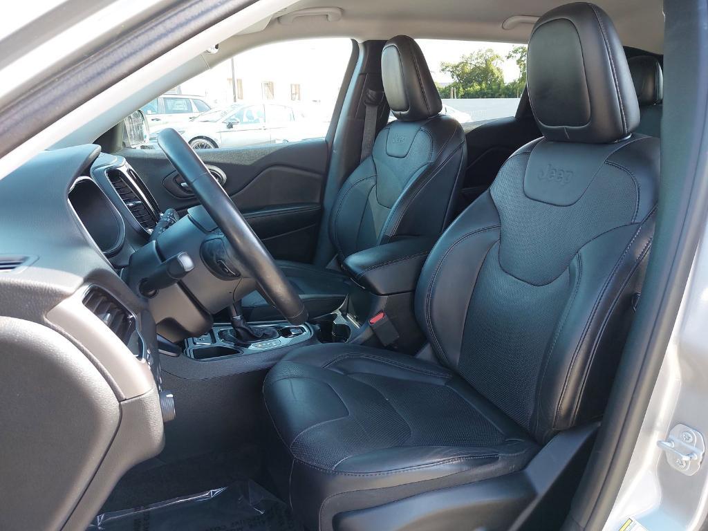 used 2019 Jeep Cherokee car, priced at $12,990