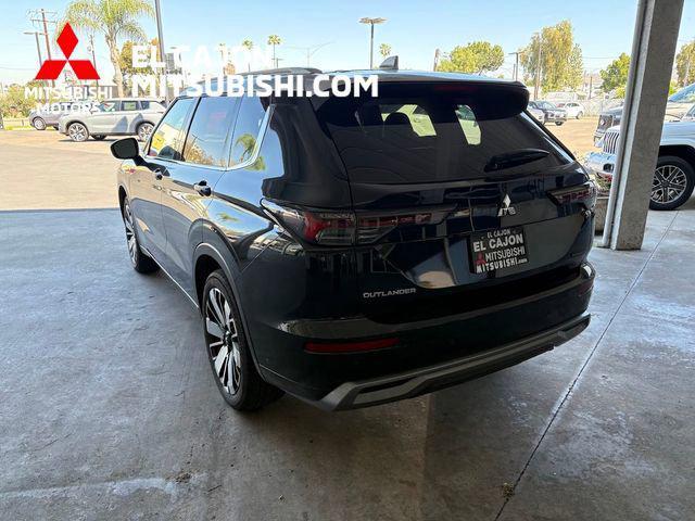 used 2025 Mitsubishi Outlander car, priced at $35,065