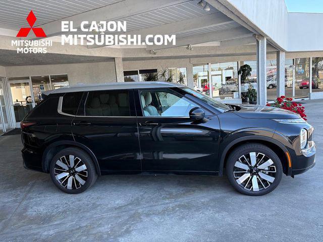 used 2025 Mitsubishi Outlander car, priced at $35,065