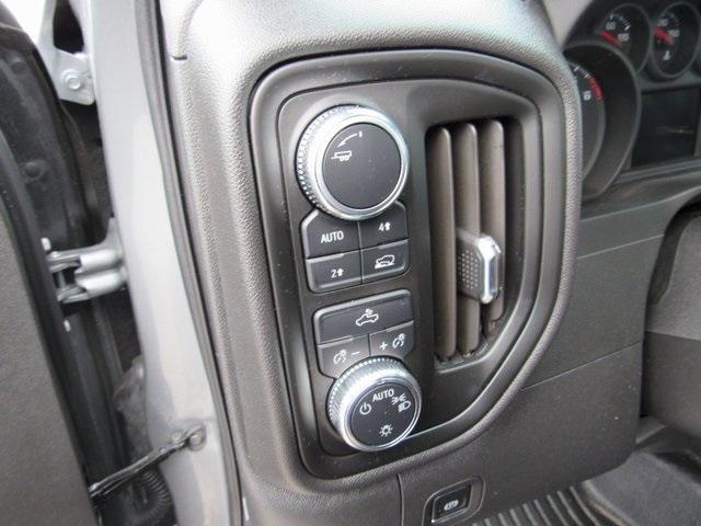 new 2025 GMC Sierra 1500 car, priced at $45,225