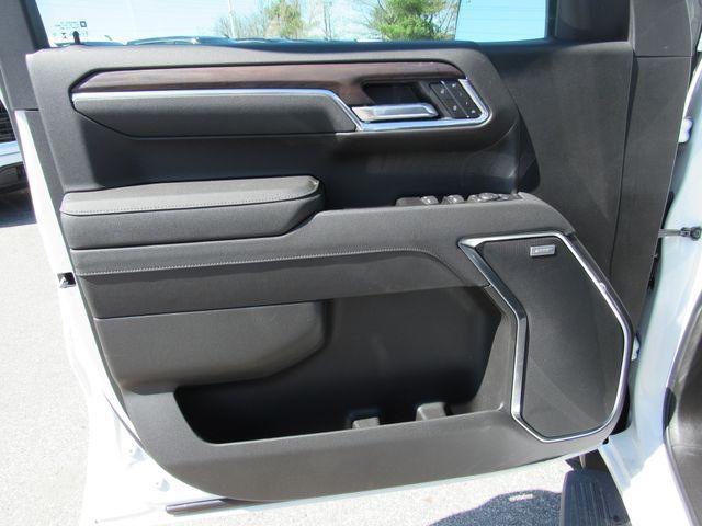 new 2026 GMC Sierra 1500 car, priced at $58,639
