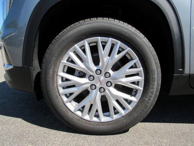 new 2026 GMC Acadia car, priced at $48,625