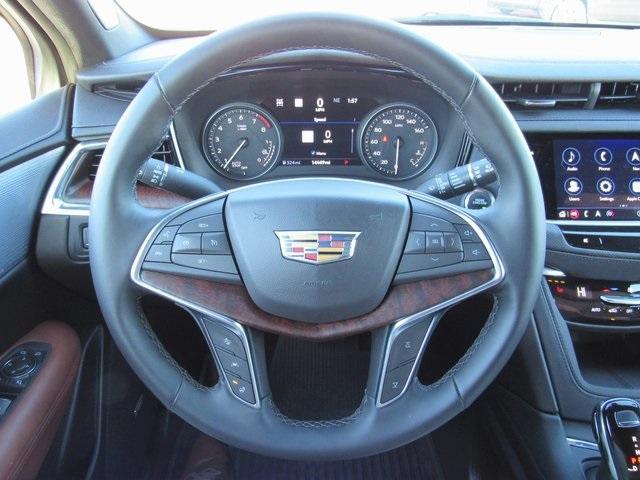 used 2025 Cadillac XT5 car, priced at $51,900