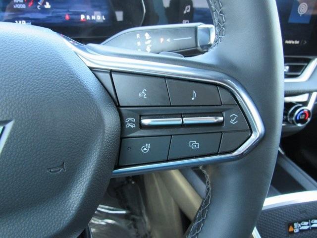 used 2025 Chevrolet Equinox car, priced at $27,450