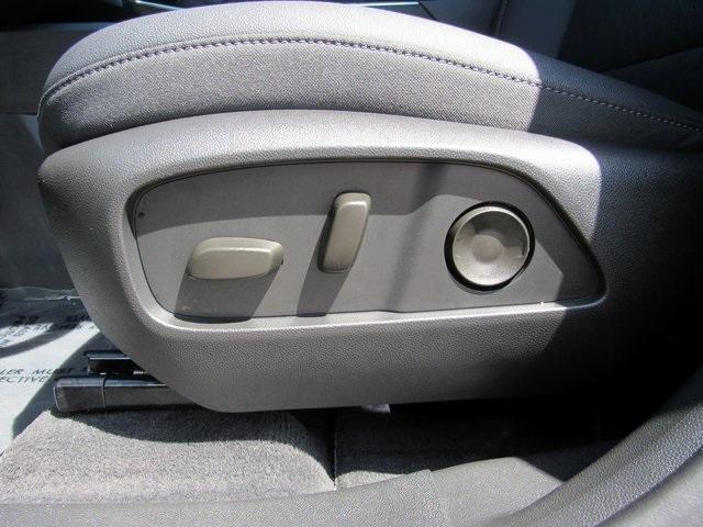 used 2025 Chevrolet Equinox car, priced at $27,450