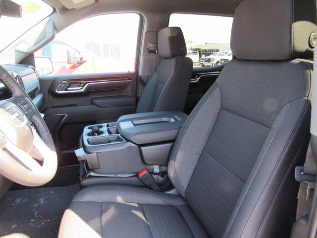 new 2026 GMC Sierra 1500 car, priced at $47,944