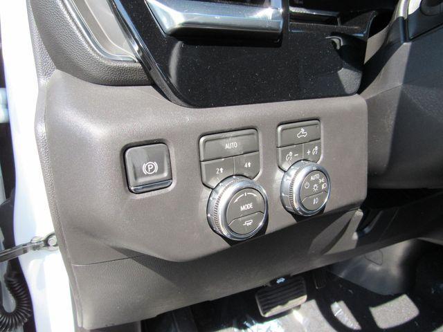 new 2026 GMC Sierra 1500 car, priced at $47,944