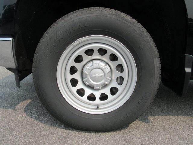 used 2024 Chevrolet Silverado 1500 car, priced at $33,567