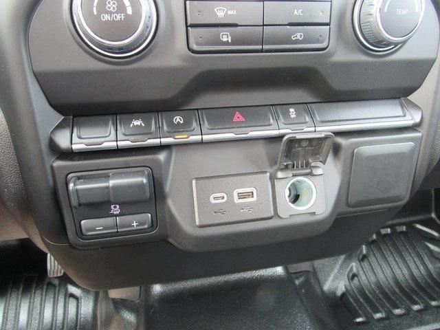 used 2024 Chevrolet Silverado 1500 car, priced at $33,567