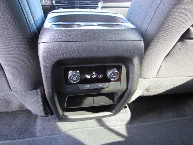 used 2025 Chevrolet Traverse car, priced at $35,900