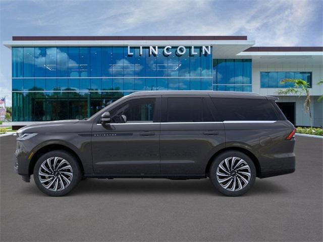 new 2025 Lincoln Navigator car, priced at $118,590