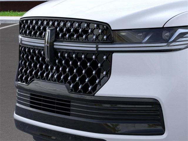 new 2025 Lincoln Navigator car, priced at $117,340