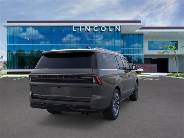 new 2025 Lincoln Navigator car, priced at $122,035
