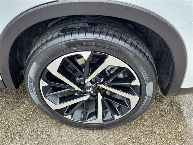 used 2024 Mitsubishi Outlander car, priced at $21,990