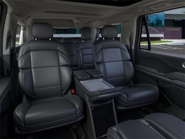 new 2025 Lincoln Navigator car, priced at $100,959