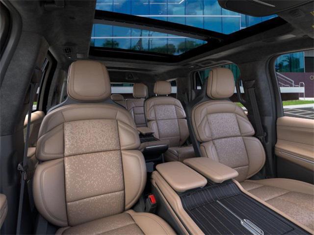 new 2025 Lincoln Navigator car, priced at $118,835
