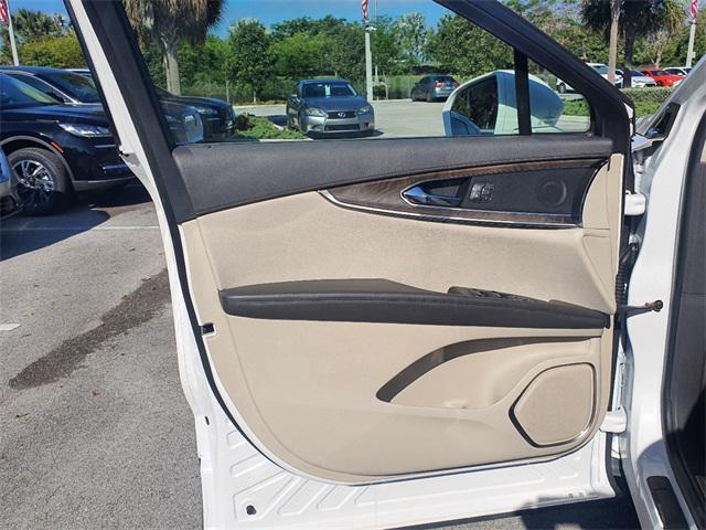 used 2019 Lincoln Nautilus car, priced at $17,990