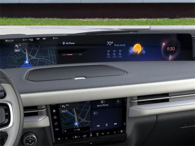 new 2025 Lincoln Navigator car, priced at $96,206