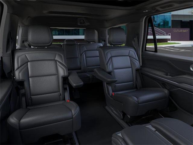 new 2025 Lincoln Navigator car, priced at $99,182