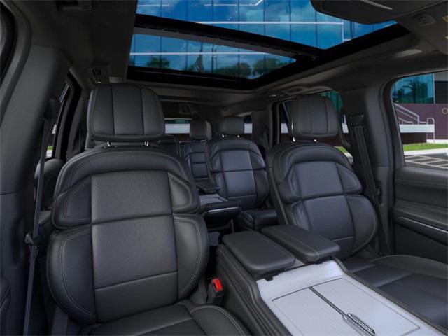 new 2025 Lincoln Navigator car, priced at $98,145