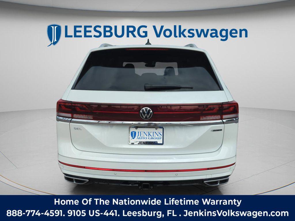 new 2026 Volkswagen Atlas car, priced at $54,433