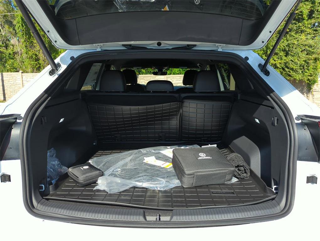 new 2026 Volkswagen Atlas Cross Sport car, priced at $36,773