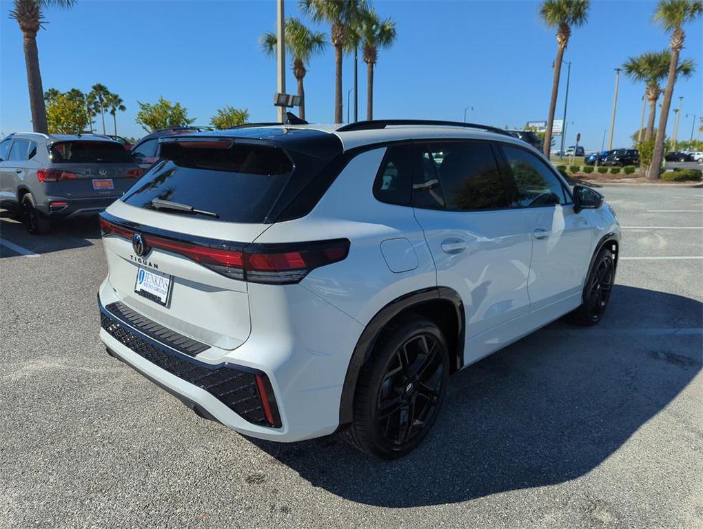 new 2026 Volkswagen Tiguan car, priced at $37,674