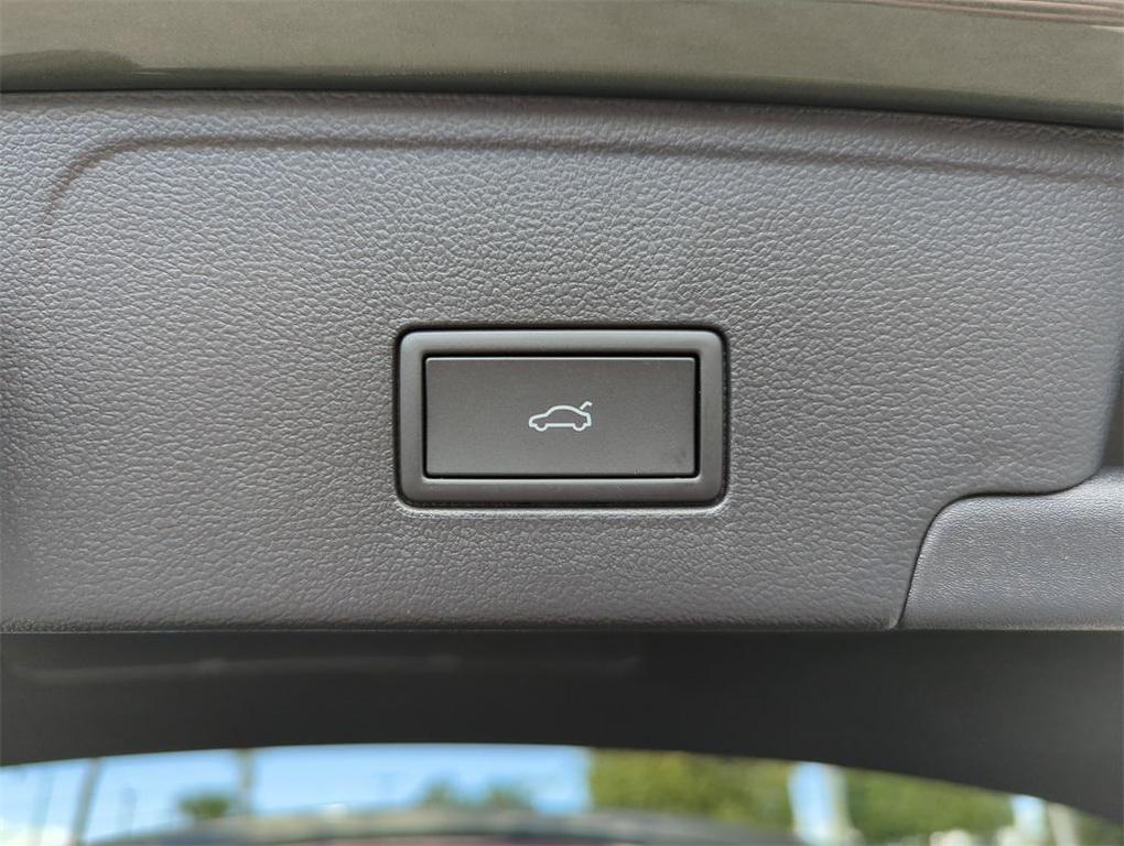 new 2026 Volkswagen Atlas Cross Sport car, priced at $51,373