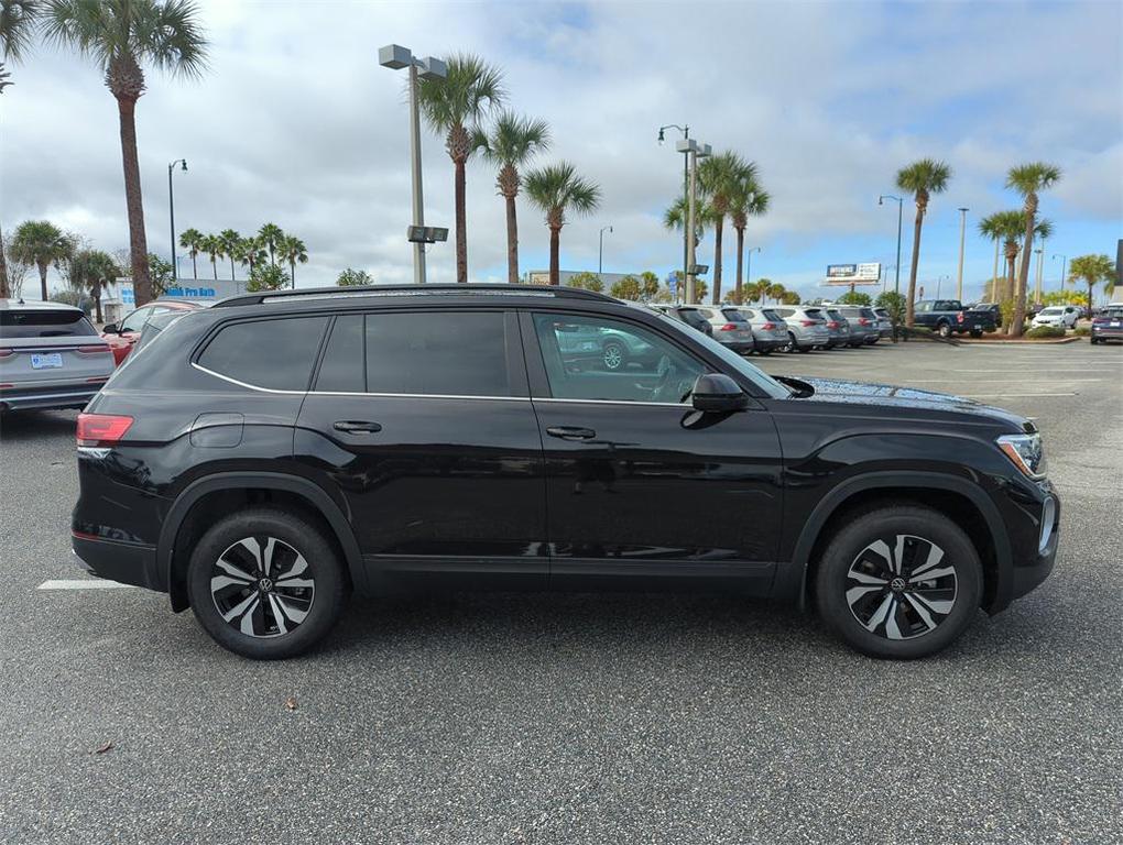 new 2026 Volkswagen Atlas car, priced at $37,141