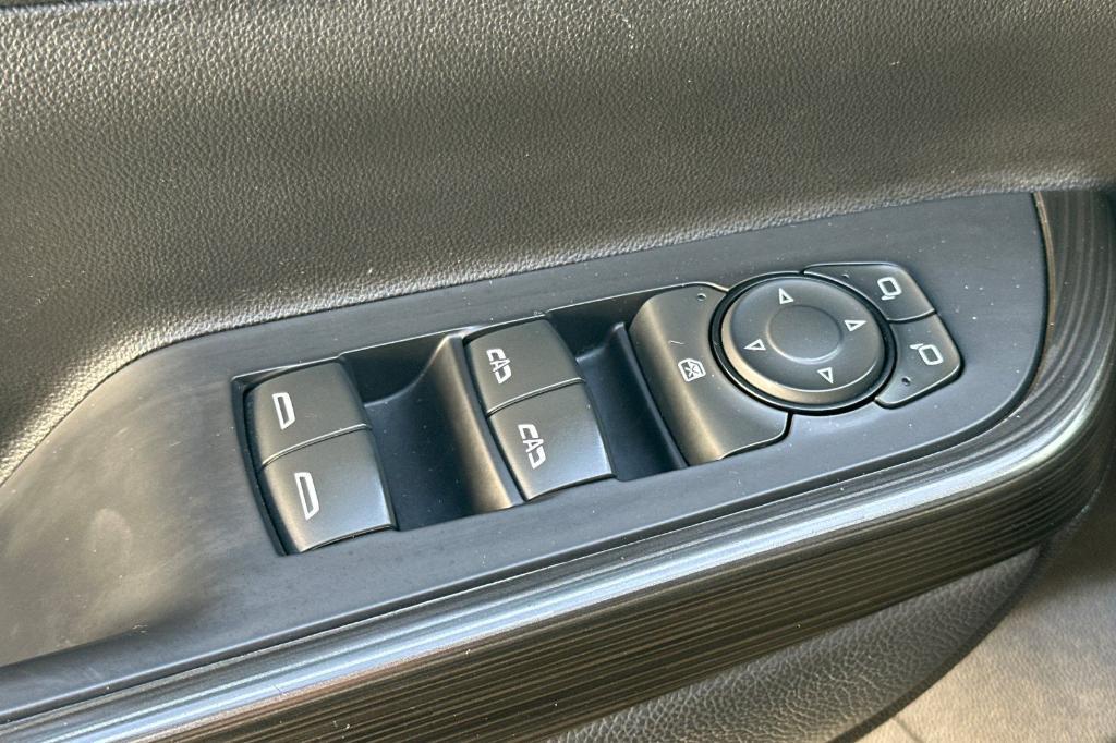 used 2022 GMC Acadia car, priced at $29,877