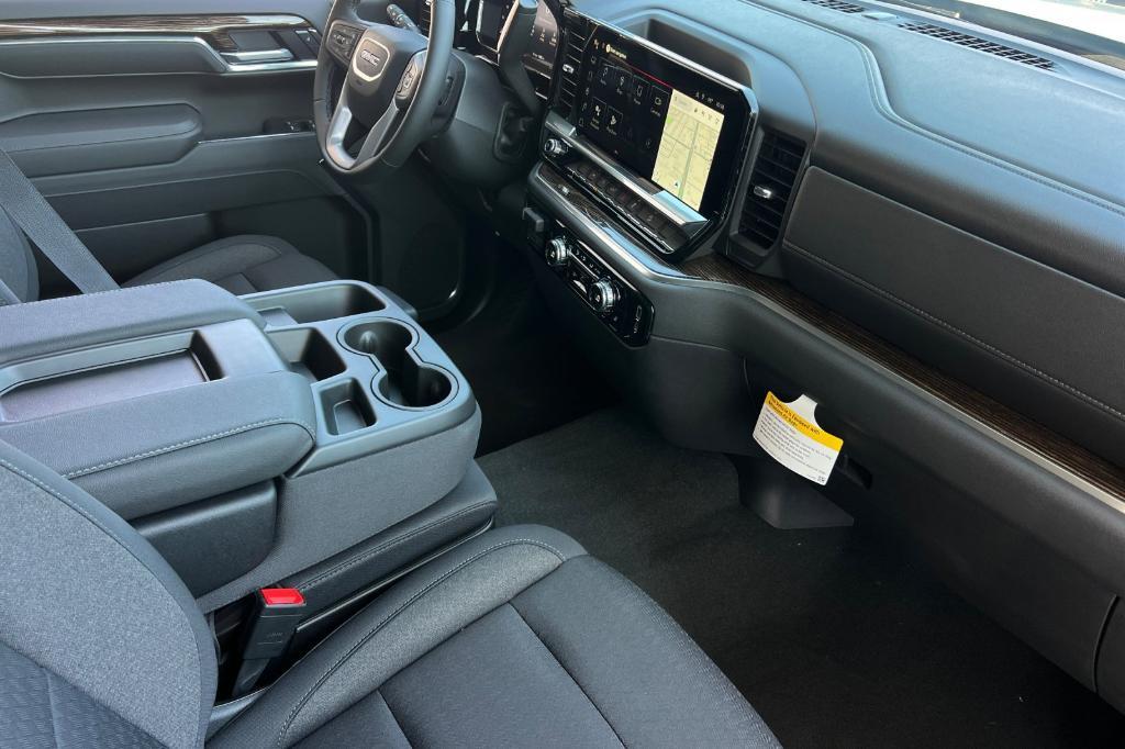 new 2026 GMC Sierra 1500 car, priced at $62,677