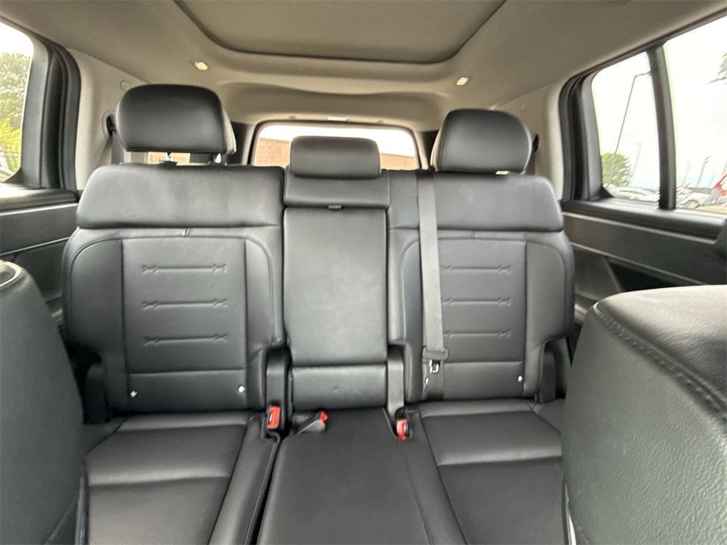 used 2024 Hyundai SANTA FE HEV car, priced at $34,284