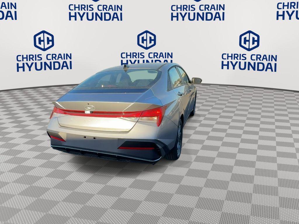 new 2026 Hyundai ELANTRA HEV car