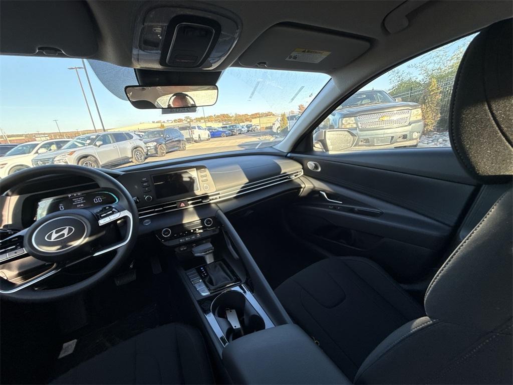 new 2026 Hyundai ELANTRA HEV car