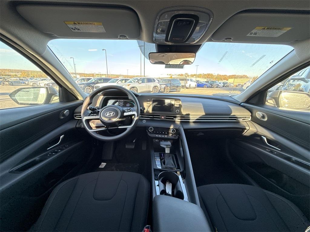 new 2026 Hyundai ELANTRA HEV car