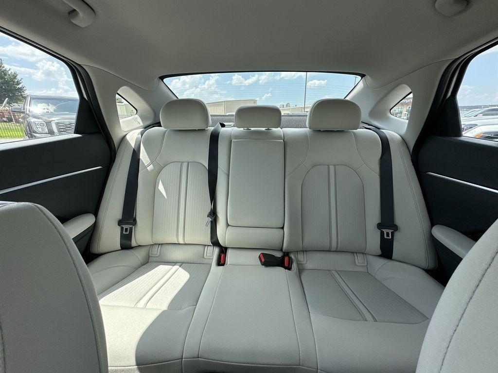new 2025 Hyundai Sonata Hybrid car, priced at $31,065