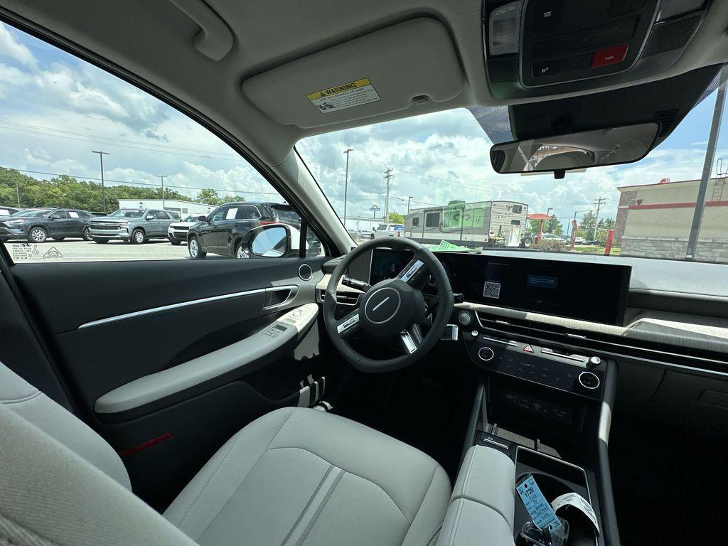 new 2025 Hyundai Sonata Hybrid car, priced at $31,065