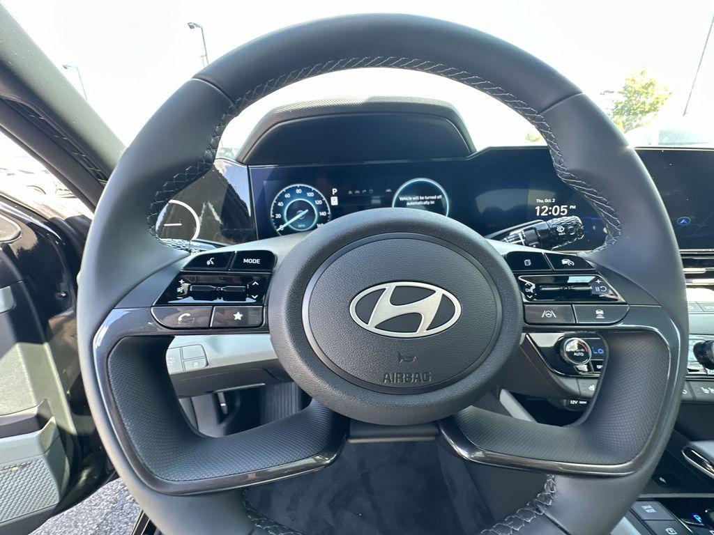 new 2025 Hyundai ELANTRA HEV car, priced at $28,670