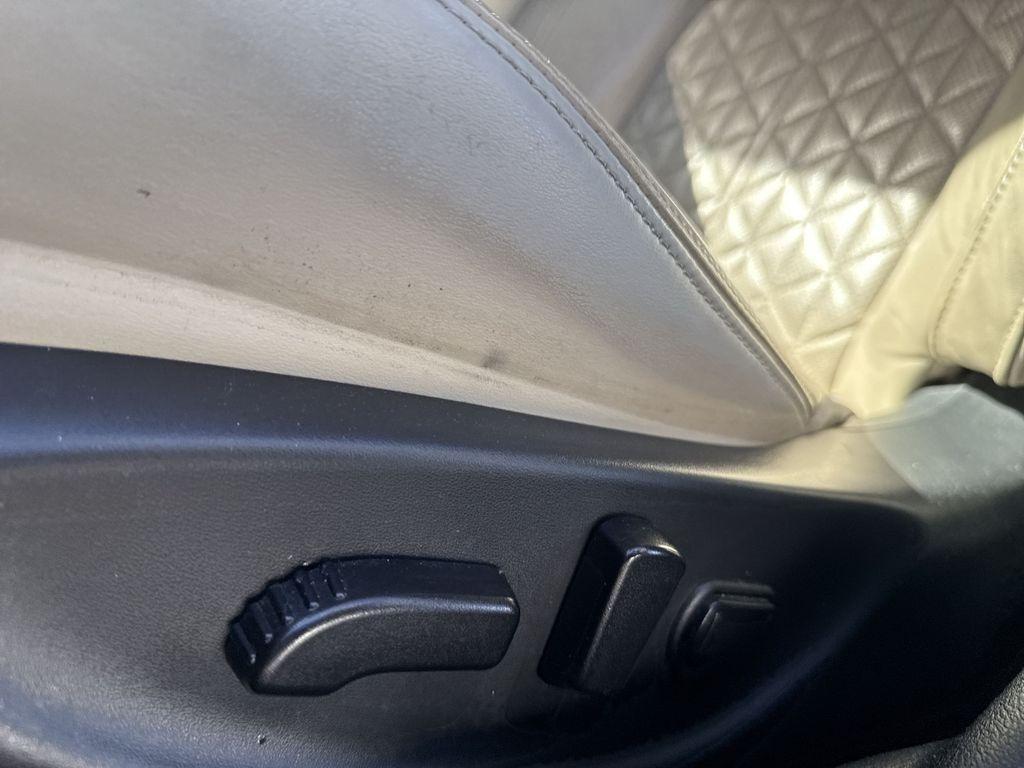 used 2022 Nissan Maxima car, priced at $27,867