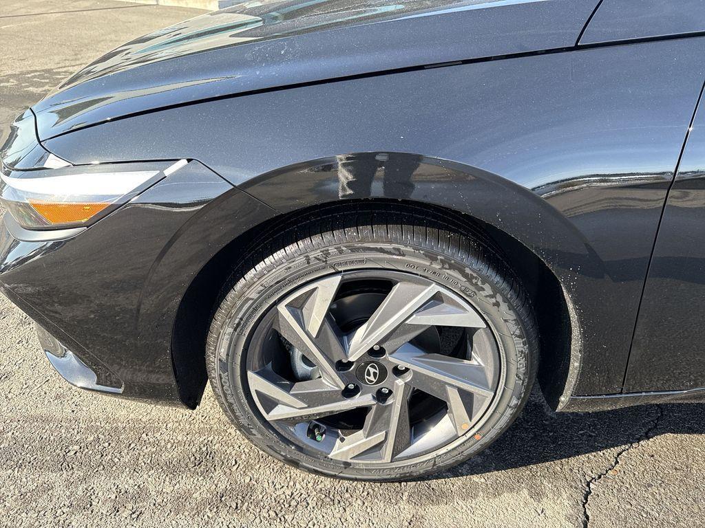 new 2026 Hyundai Elantra car