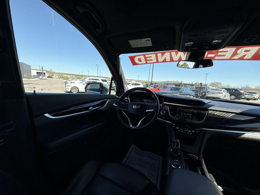 used 2023 Cadillac XT6 car, priced at $30,600