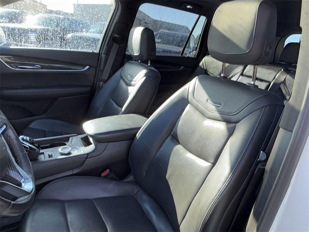 used 2020 Cadillac XT6 car, priced at $26,714