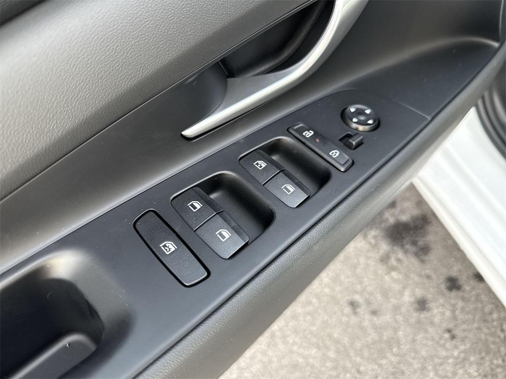 new 2026 Hyundai ELANTRA HEV car