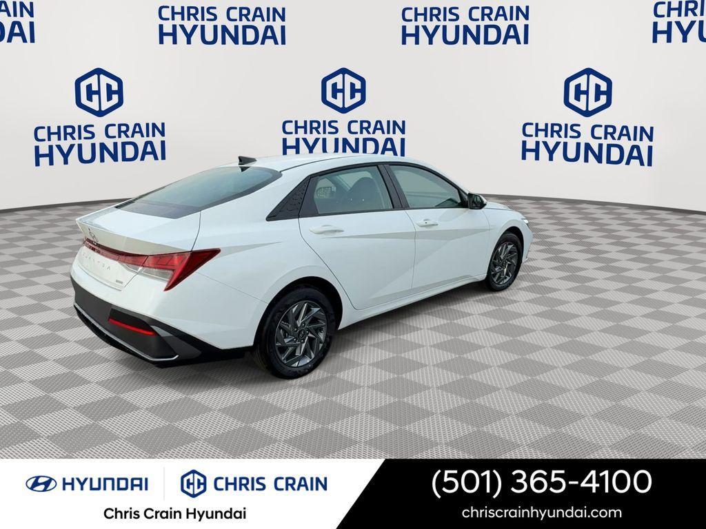 new 2026 Hyundai ELANTRA HEV car