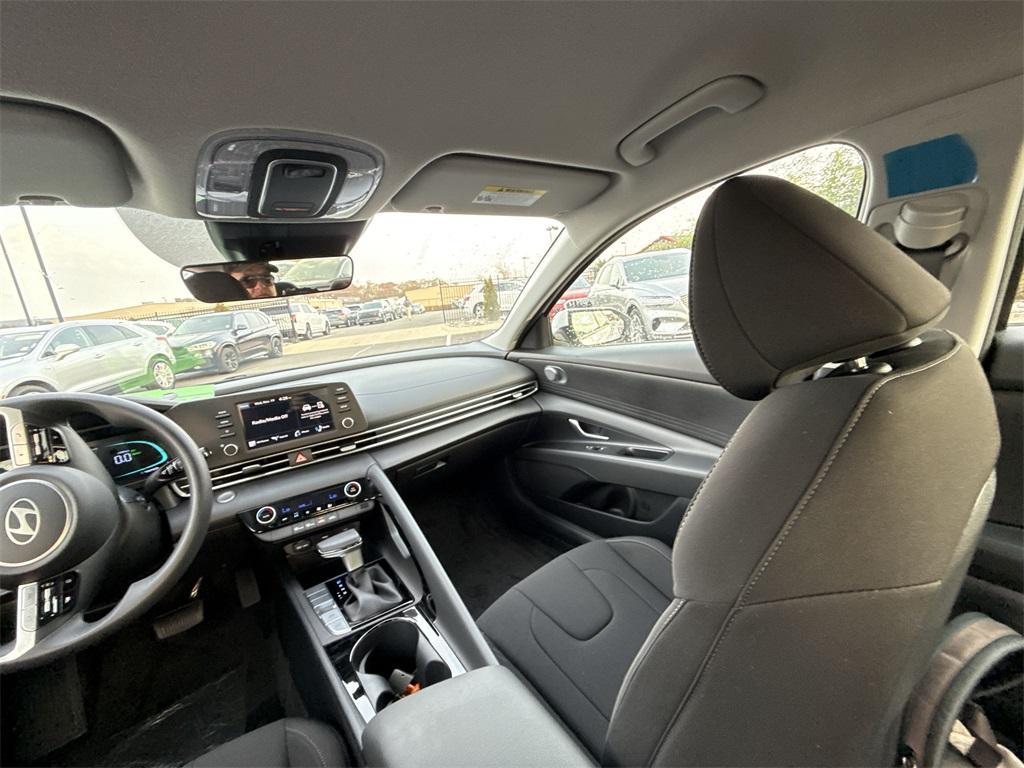 new 2026 Hyundai ELANTRA HEV car